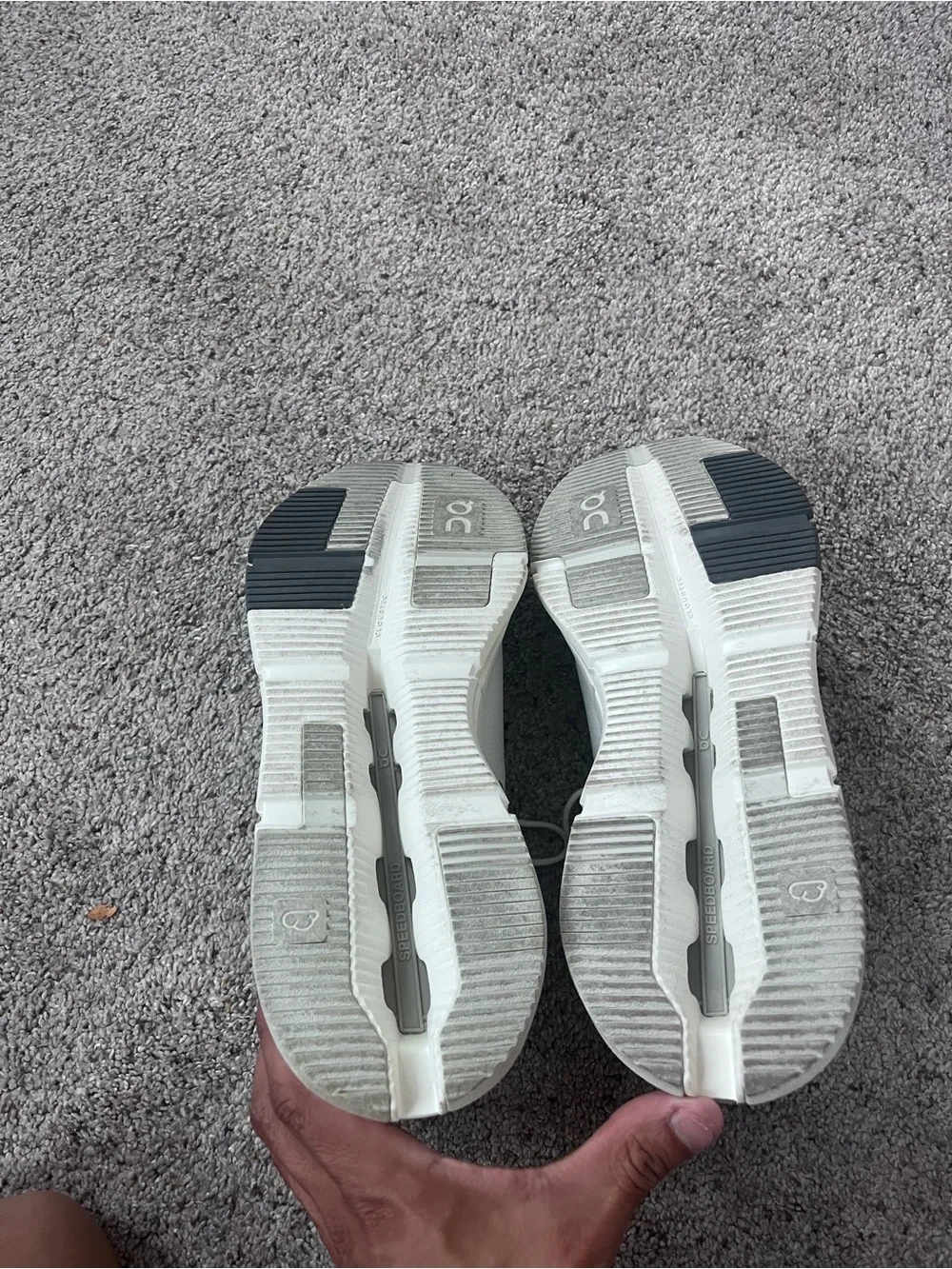 On Shoes Cloudnova 2